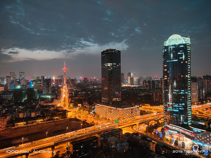 某明星夜店狂欢醉酒失态，全程被偷拍
